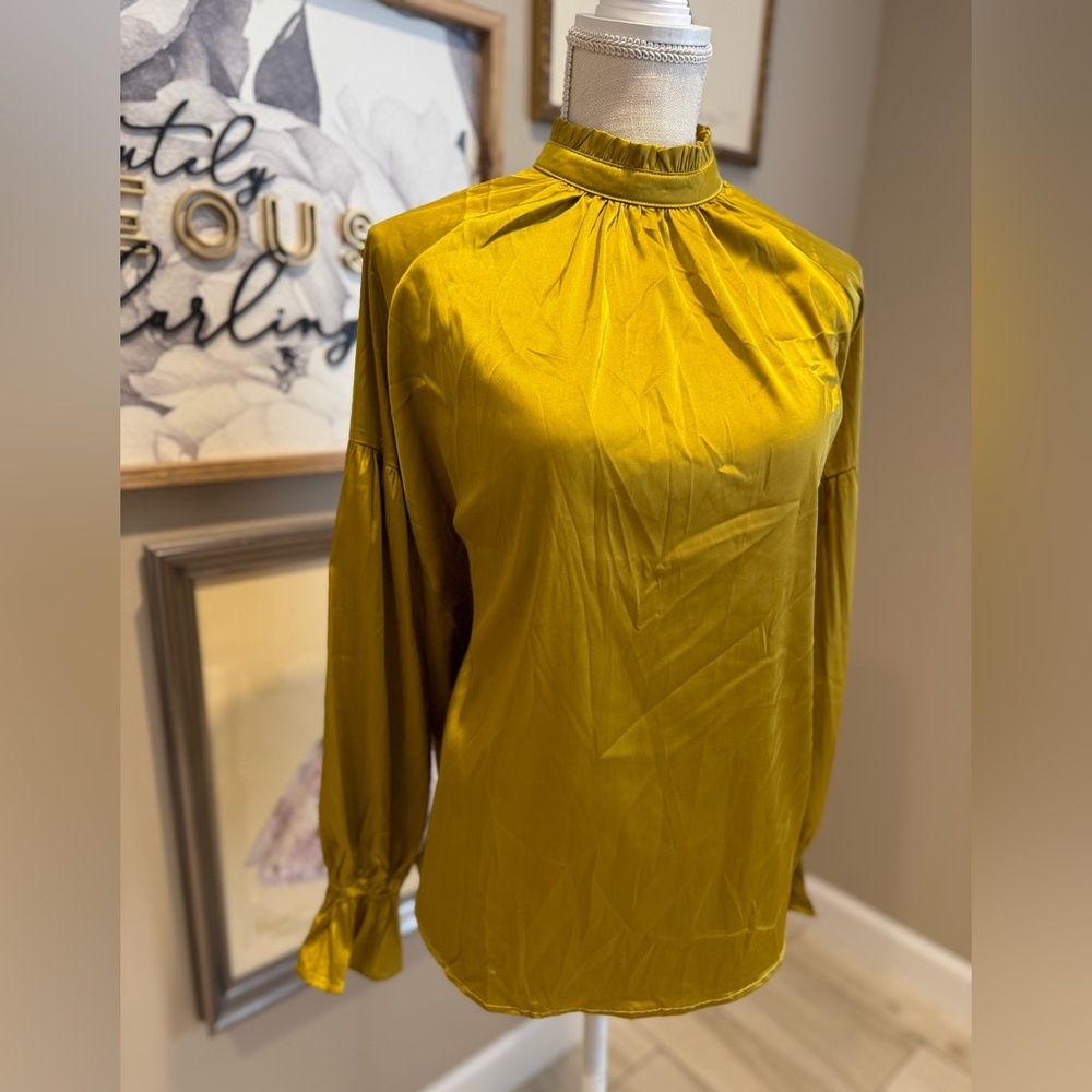 NWT! L LOVE BOUTIQUE Silky Gold Ruffled Blouse